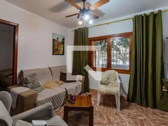 Casa / Sobrado para Venda em Porto Alegre/RS Camaquã 3 Quartos