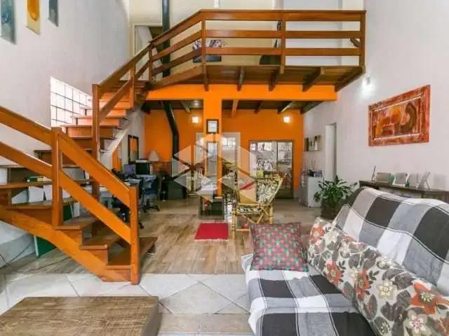 Casa / Sobrado para Venda em Porto Alegre/RS Camaquã 3 Quartos