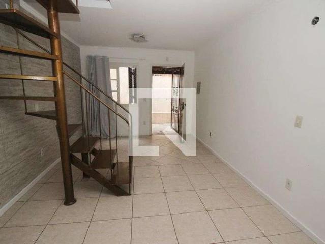 Casa / Sobrado para Venda em Porto Alegre/RS Camaquã 2 Quartos