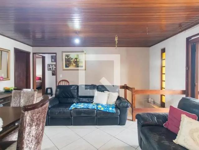Casa / Sobrado para Venda em Porto Alegre/RS Camaquã 3 Quartos