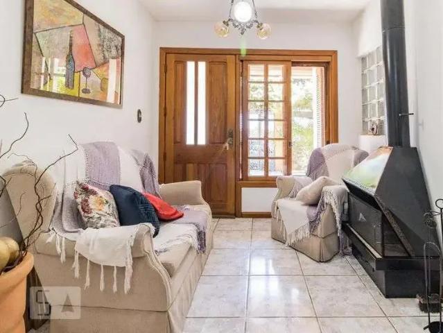 Casa / Sobrado para Venda em Porto Alegre/RS Camaquã 4 Quartos