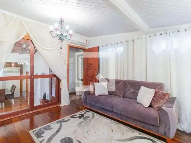 Casa / Sobrado para Venda em Porto Alegre/RS Camaquã 4 Quartos