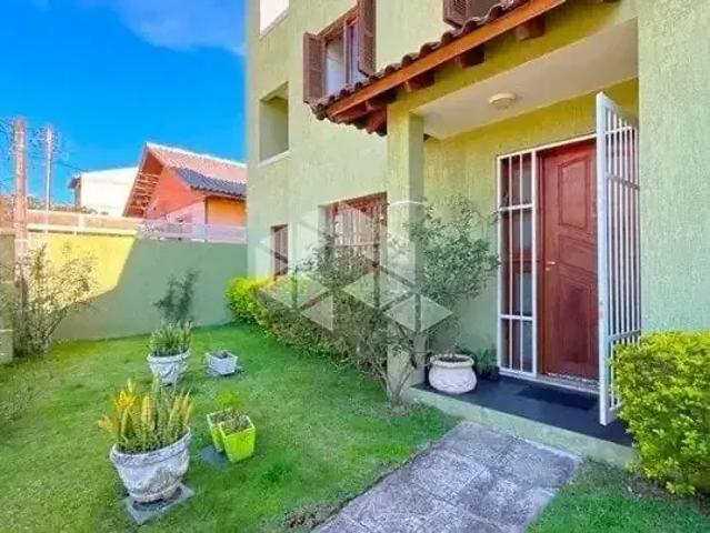 Casa / Sobrado para Venda em Porto Alegre/RS Camaquã 4 Quartos