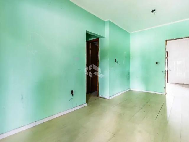 Casa / Sobrado para Venda em Porto Alegre/RS Camaquã 4 Quartos