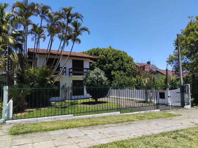 Casa / Sobrado para Venda em Porto Alegre/RS Camaquã 4 Quartos