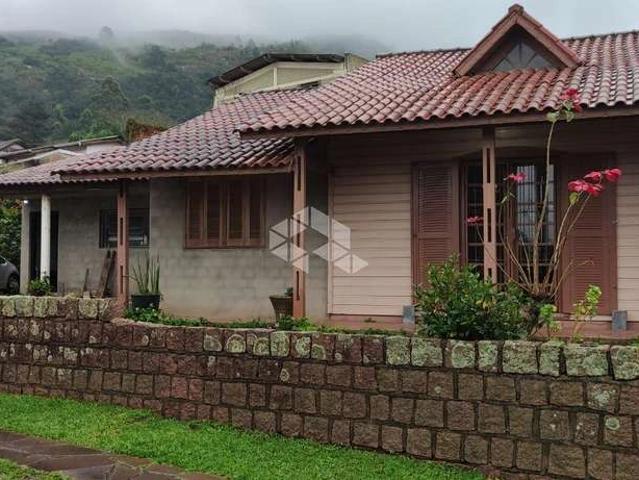 Casa / Sobrado para Venda em Porto Alegre/RS Campo Novo 2 Quartos
