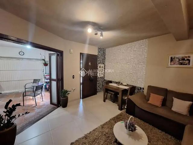 Casa / Sobrado para Venda em Porto Alegre/RS Cascata 3 Quartos