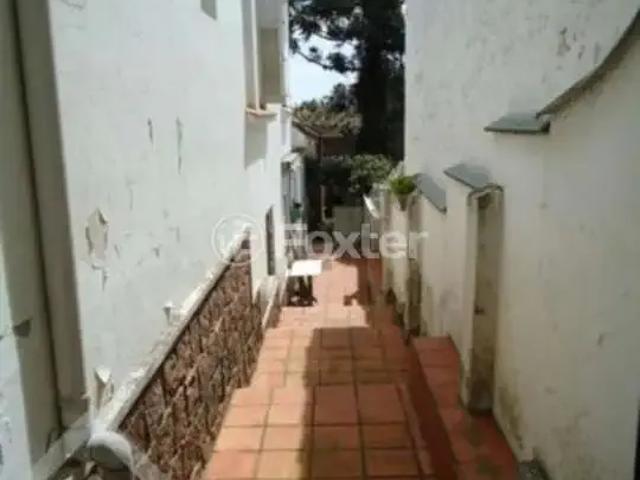 Casa / Sobrado para Venda em Porto Alegre/RS Cascata 3 Quartos