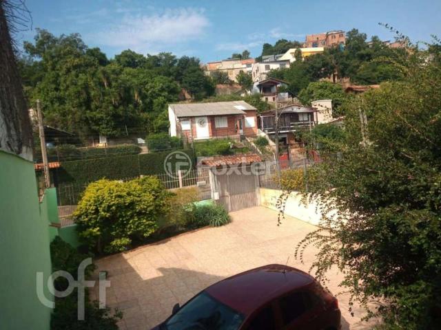 Casa / Sobrado para Venda em Porto Alegre/RS Cascata 3 Quartos