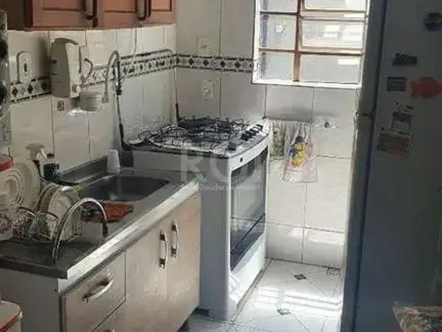 Casa / Sobrado para Venda em Porto Alegre/RS Cascata 4 Quartos