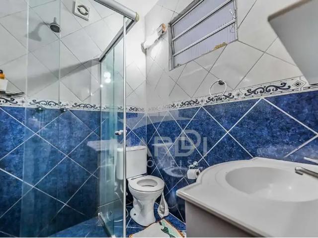 Casa / Sobrado para Venda em Porto Alegre/RS Cascata 4 Quartos