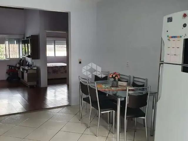 Casa / Sobrado para Venda em Porto Alegre/RS Cavalhada 3 Quartos