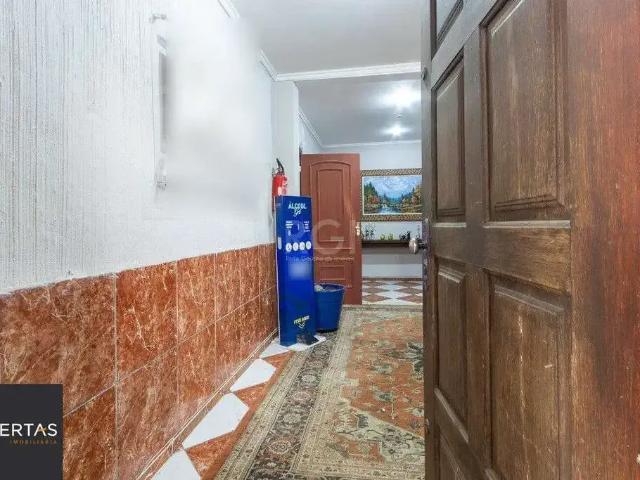 Casa / Sobrado para Venda em Porto Alegre/RS Cavalhada 3 Quartos