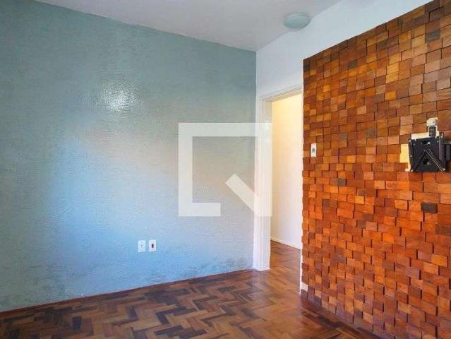 Casa / Sobrado para Venda em Porto Alegre/RS Cavalhada 3 Quartos