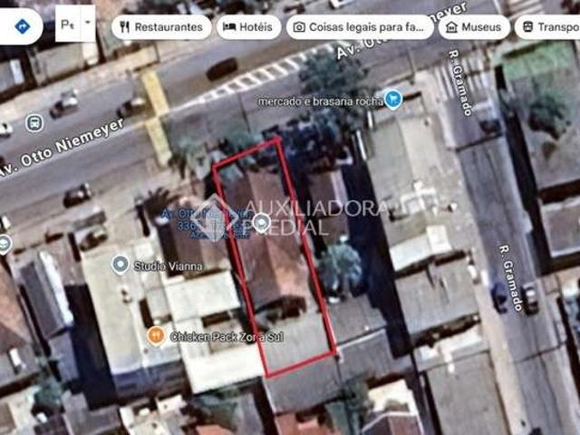 Casa / Sobrado para Venda em Porto Alegre/RS Cavalhada 3 Quartos
