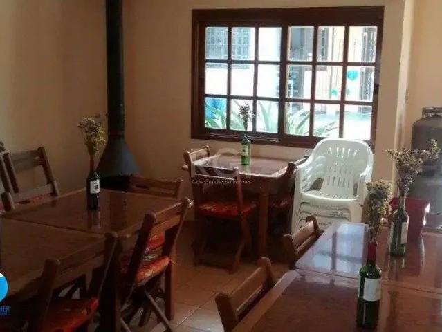 Casa / Sobrado para Venda em Porto Alegre/RS Cavalhada 3 Quartos
