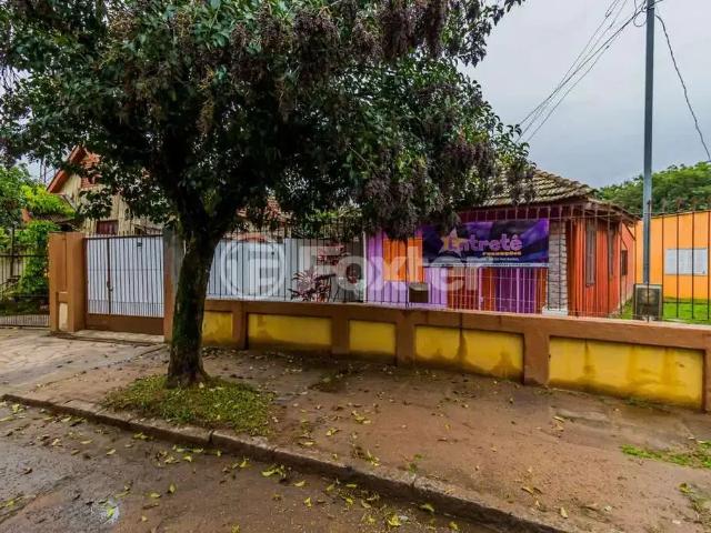 Casa / Sobrado para Venda em Porto Alegre/RS Cavalhada 2 Quartos