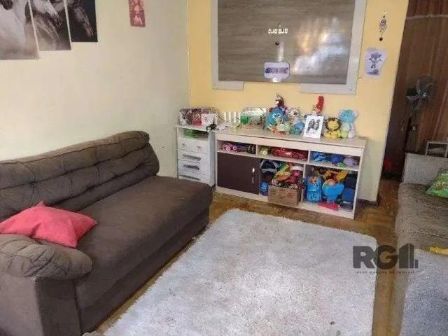 Casa / Sobrado para Venda em Porto Alegre/RS Cavalhada 2 Quartos