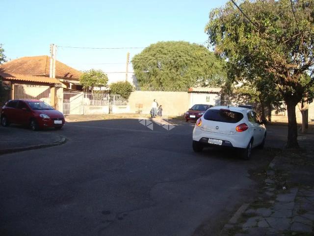 Casa / Sobrado para Venda em Porto Alegre/RS Cavalhada 2 Quartos