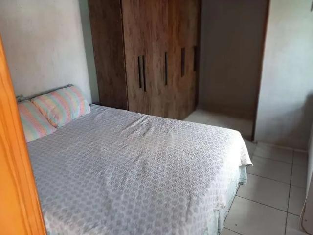 Casa / Sobrado para Venda em Porto Alegre/RS Cavalhada 4 Quartos