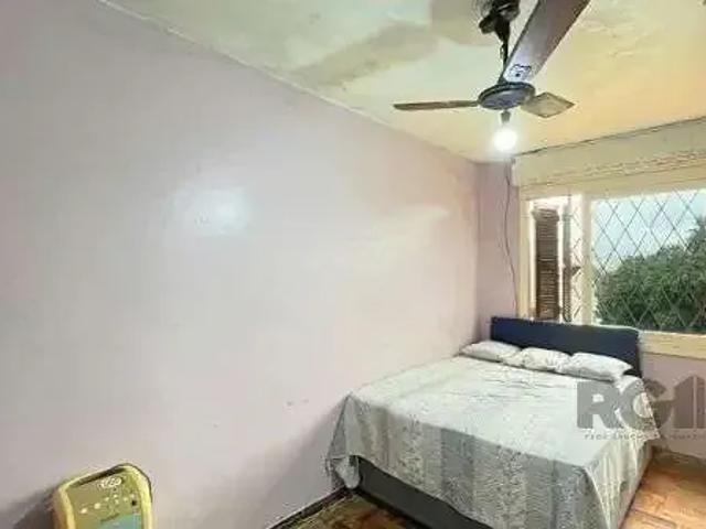 Casa / Sobrado para Venda em Porto Alegre/RS Cavalhada 4 Quartos