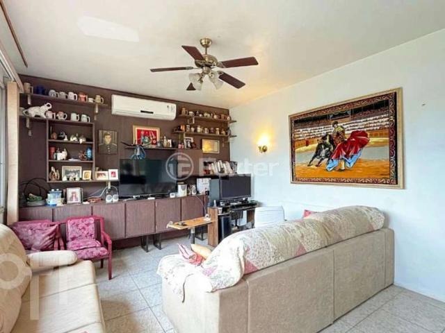 Casa / Sobrado para Venda em Porto Alegre/RS Cavalhada 4 Quartos