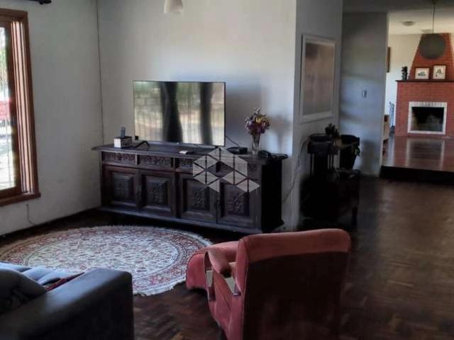 Casa / Sobrado para Venda em Porto Alegre/RS Cavalhada 4 Quartos