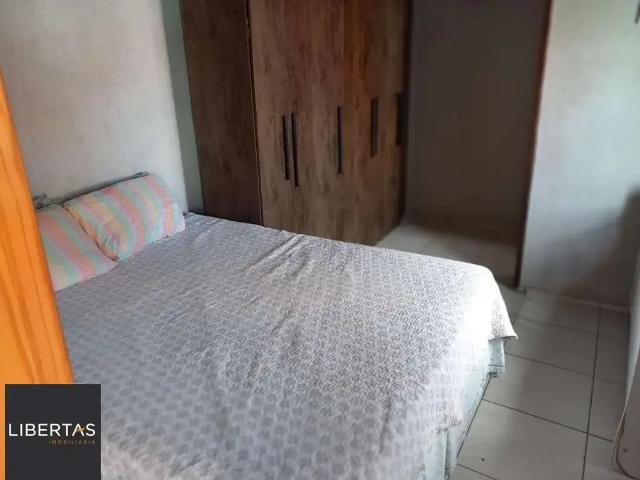 Casa / Sobrado para Venda em Porto Alegre/RS Cavalhada 4 Quartos