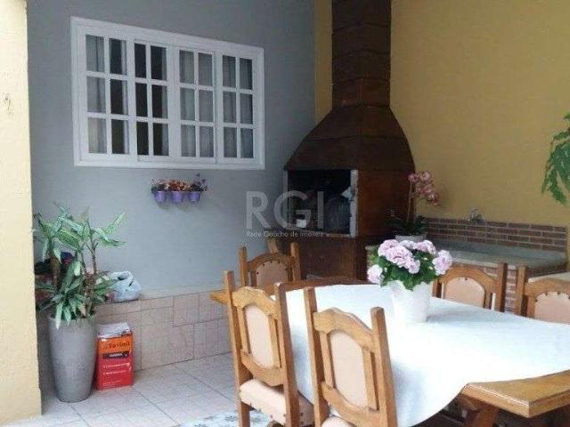 Casa / Sobrado para Venda em Porto Alegre/RS Cavalhada 4 Quartos