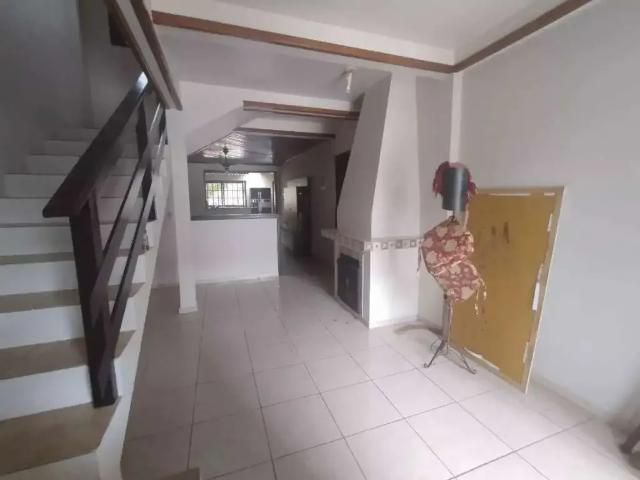 Casa / Sobrado para Venda em Porto Alegre/RS Cavalhada 4 Quartos