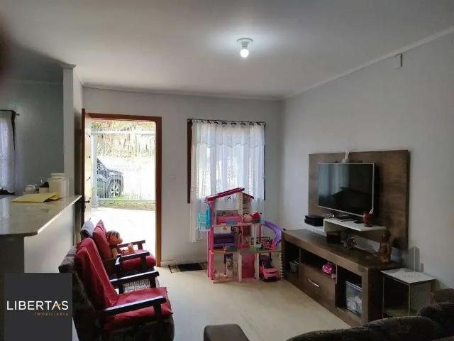 Casa / Sobrado para Venda em Porto Alegre/RS Cavalhada 4 Quartos