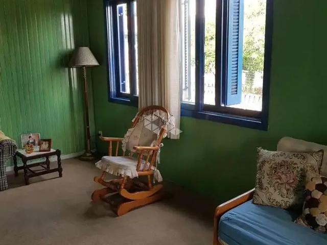 Casa / Sobrado para Venda em Porto Alegre/RS Cavalhada 4 Quartos
