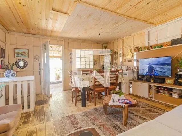 Casa / Sobrado para Venda em Porto Alegre/RS Cavalhada 5 Quartos