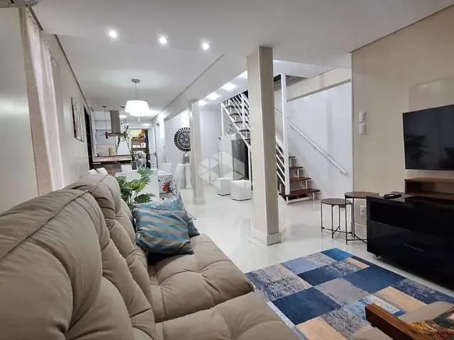 Casa / Sobrado para Venda em Porto Alegre/RS Centro Histórico 2 Quartos