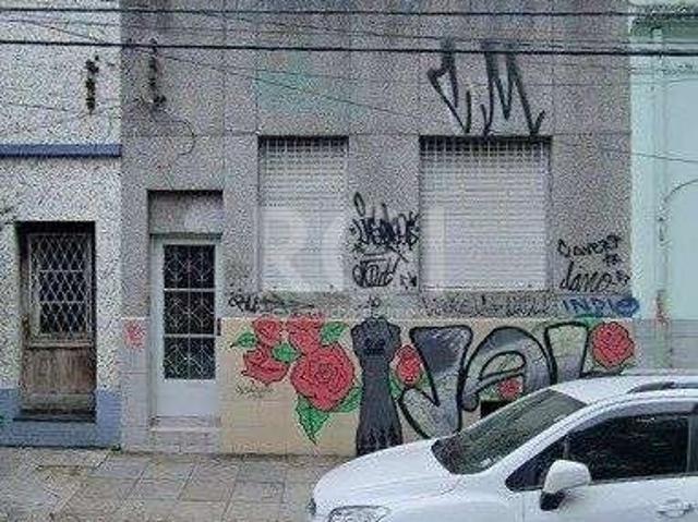 Casa / Sobrado para Venda em Porto Alegre/RS Centro Histórico 2 Quartos