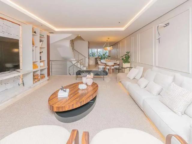 Casa / Sobrado para Venda em Porto Alegre/RS Chácara das Pedras 3 Quartos