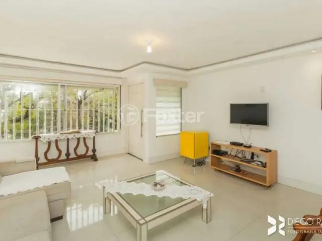 Casa / Sobrado para Venda em Porto Alegre/RS Chácara das Pedras 3 Quartos