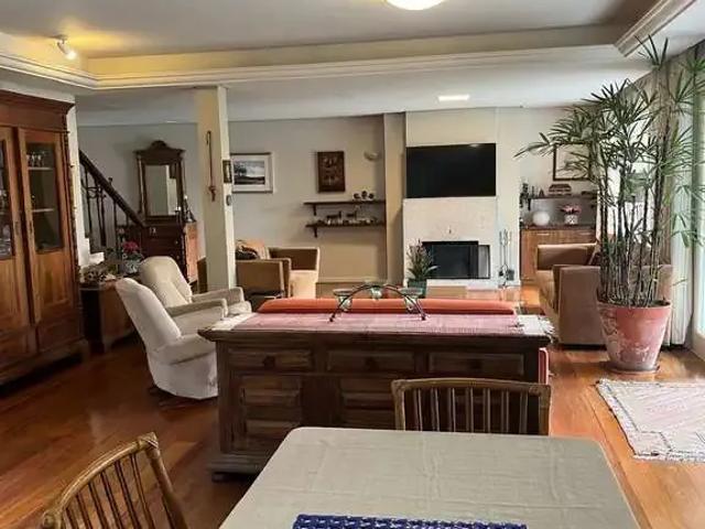 Casa / Sobrado para Venda em Porto Alegre/RS Chácara das Pedras 4 Quartos