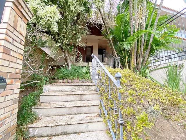 Casa / Sobrado para Venda em Porto Alegre/RS Chácara das Pedras 4 Quartos