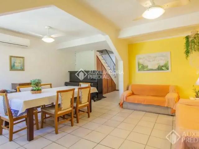 Casa / Sobrado para Venda em Porto Alegre/RS Cidade Baixa 4 Quartos