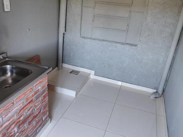 Casa / Sobrado para Venda em Porto Alegre/RS Coronel Aparício Borges 2 Quartos