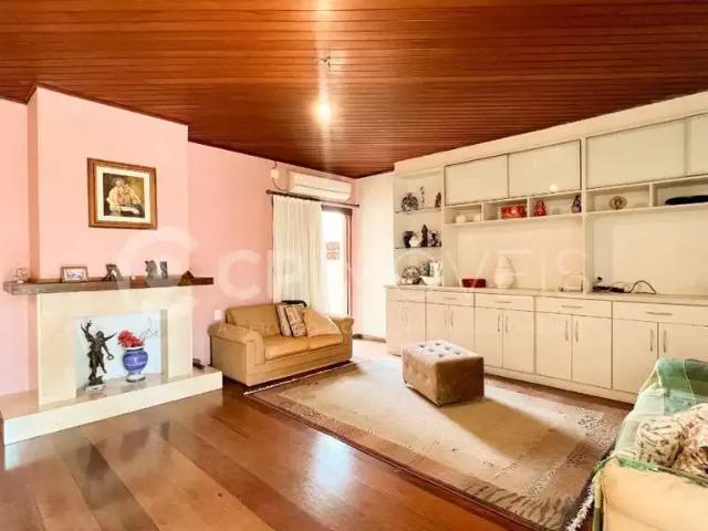 Casa / Sobrado para Venda em Porto Alegre/RS Cristo Redentor 3 Quartos