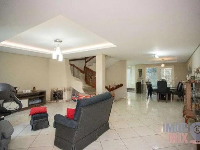Casa / Sobrado para Venda em Porto Alegre/RS Cristo Redentor 3 Quartos