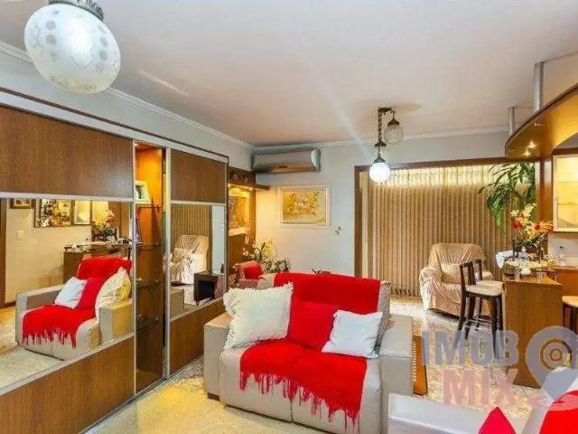 Casa / Sobrado para Venda em Porto Alegre/RS Cristo Redentor 3 Quartos