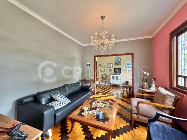 Casa / Sobrado para Venda em Porto Alegre/RS Cristo Redentor 3 Quartos