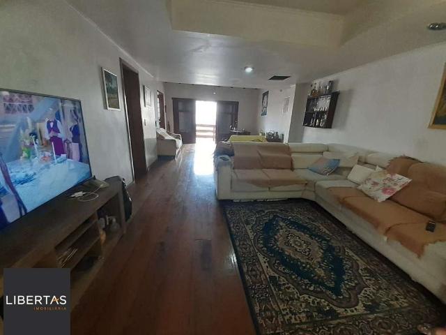 Casa / Sobrado para Venda em Porto Alegre/RS Cristo Redentor 3 Quartos