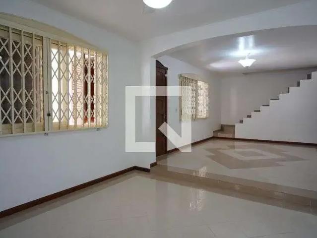 Casa / Sobrado para Venda em Porto Alegre/RS Cristo Redentor 3 Quartos
