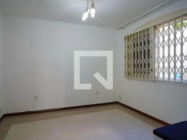 Casa / Sobrado para Venda em Porto Alegre/RS Cristo Redentor 3 Quartos