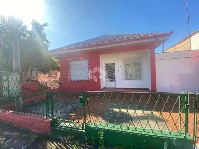 Casa / Sobrado para Venda em Porto Alegre/RS Cristo Redentor 4 Quartos