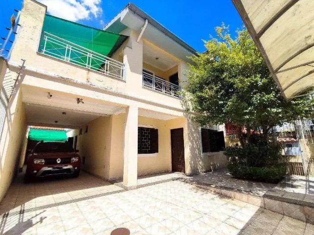 Casa / Sobrado para Venda em Porto Alegre/RS Cristo Redentor 4 Quartos
